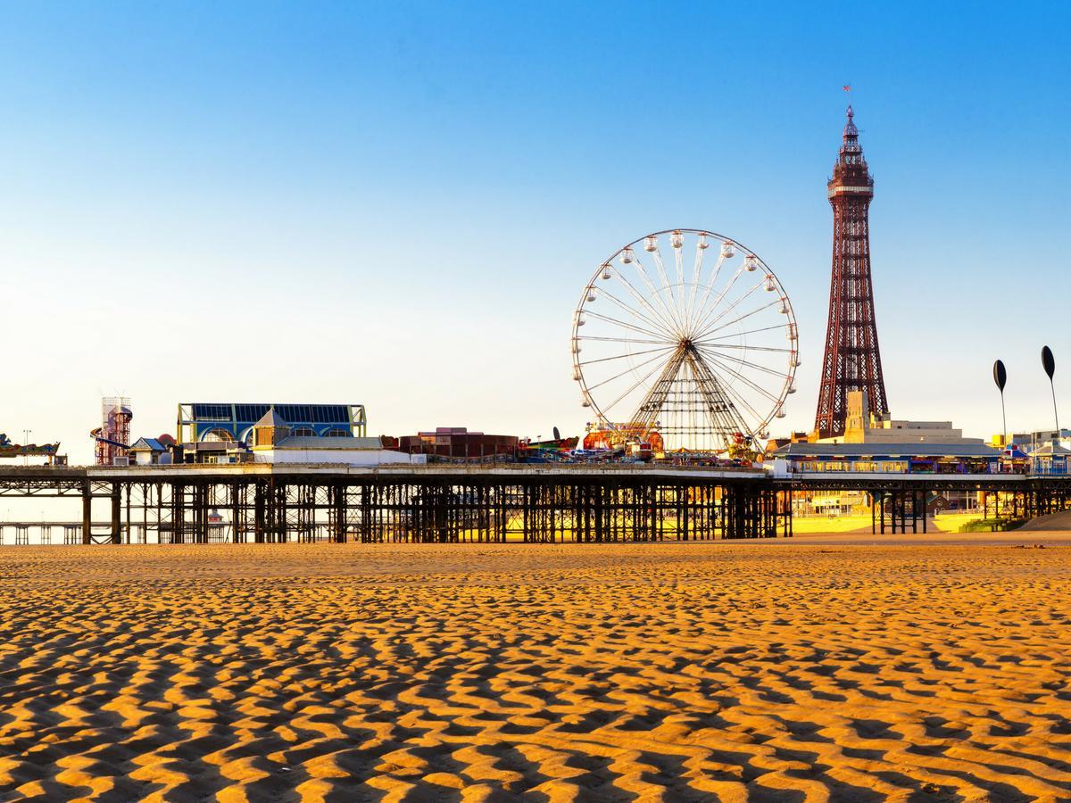 The Royal Alexandra Hotel By Compass Hospitality Blackpool Kültér fotó